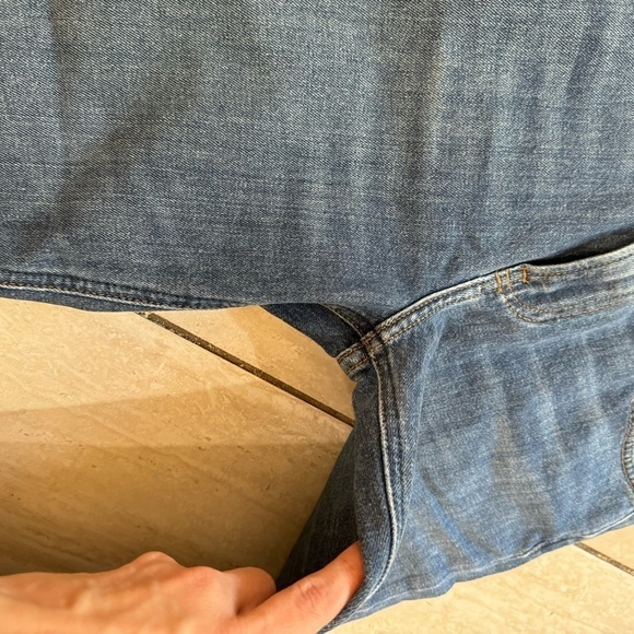 Reformation Mid Rise Slim Distressed Medium Wash Raw Hem Ankle Crop Jeans 25 - Picture 9 of 14